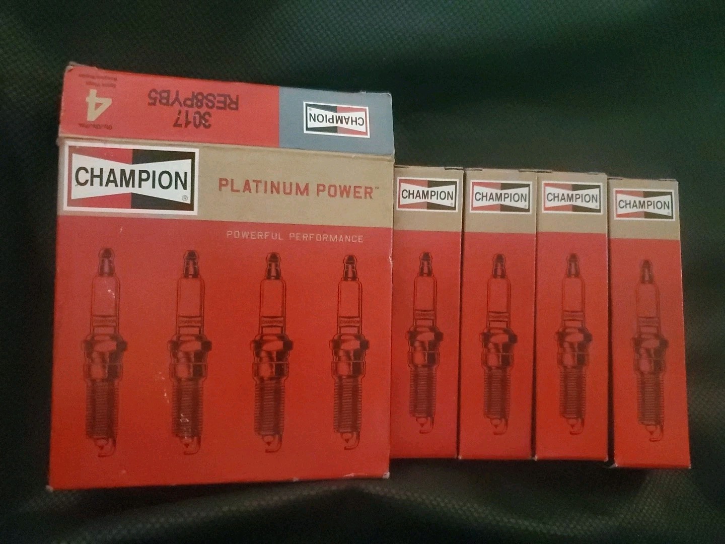 Champion 3017 RES8PYPB5 Platinum Power Spark Plug Pack Of 4 NEW