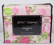 Betsey Johnson 4 Piece Sheet Set Bouquet Floral Pink