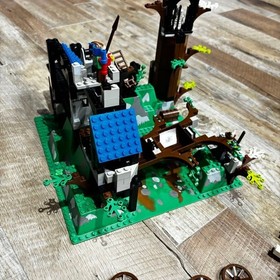 LEGO System Castle Dark Forest Fortress 6079 In 1996 Used Retired As Is P2