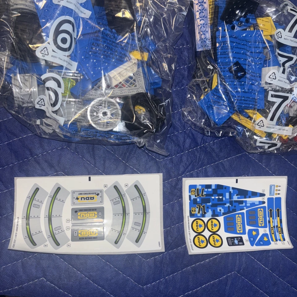 Lego Alien Conquest EARTH DEFENSE HQ Conjunto 7066 Alien Clinger Trooper Minifiguras Novo - Imagem 4 de 4