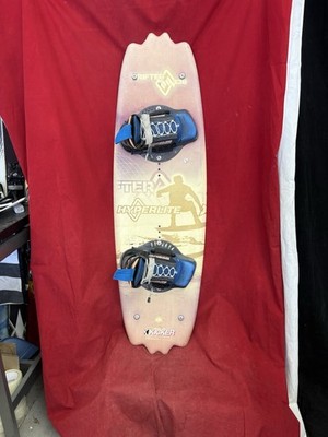 Wakeboard: Hyperlite Drifter 136cm Wakeboard.Bindings: L/XL