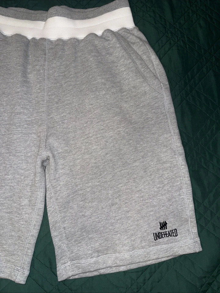 Pantalones Cortos de Sudadera Gris Jaspeado INDEFEATED PARA Hombres Talla Mediana ¡NUEVOS CON ETIQUETAS! Foto 2 de 4