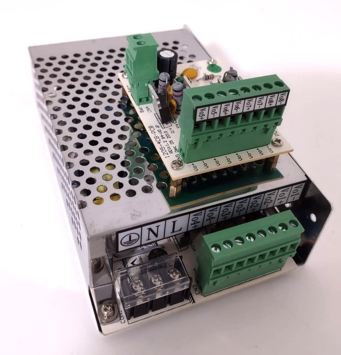 8 Channel 5.5A  12Volt DC Output CCTV Distributed Power Supply for Security Came