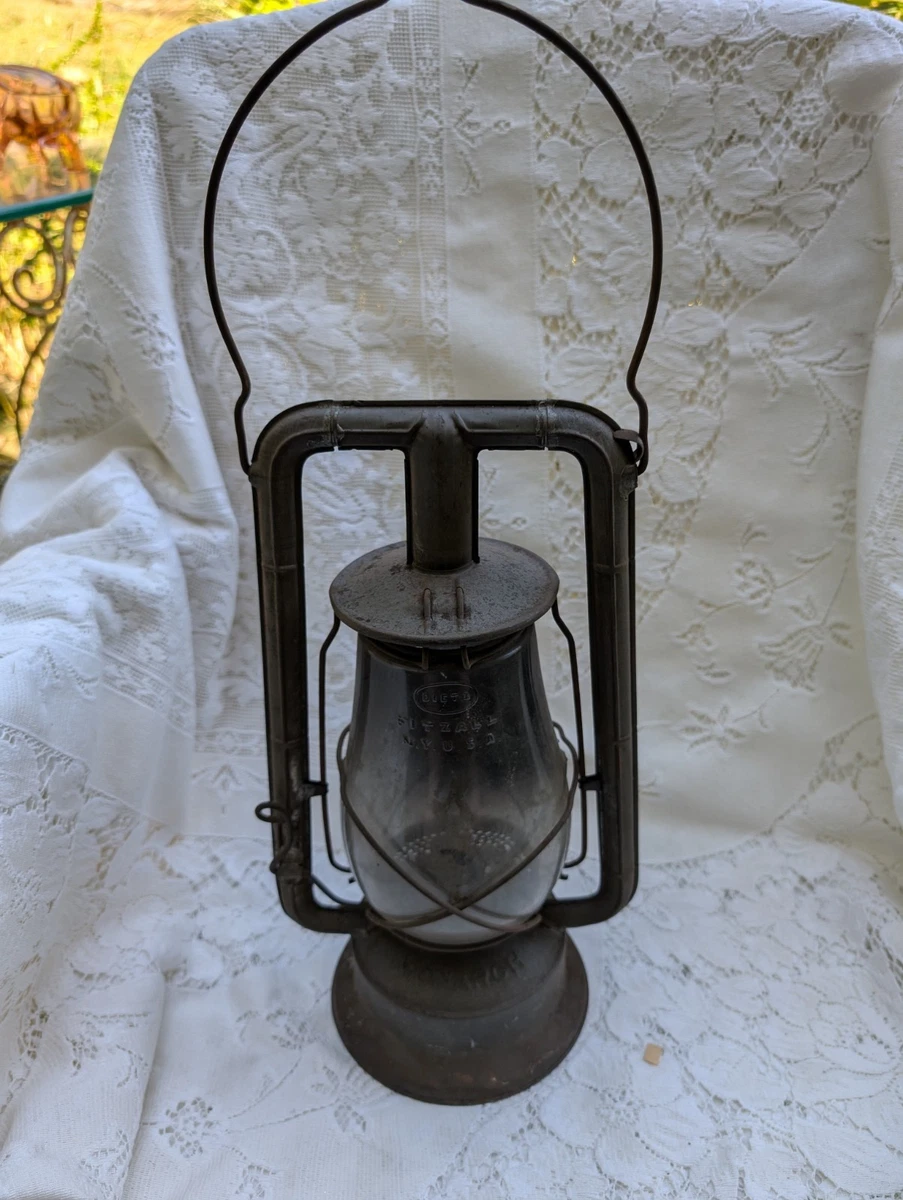 Dietz Monarch Lantern In Collectible Railroad Lanterns & Lamps for