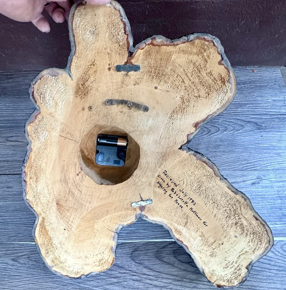 Vtg Rustic Edge Wall Clock Wood Tree Slab Epoxy Coating Gem Numbers Works 19x17” - Image 3 of 4