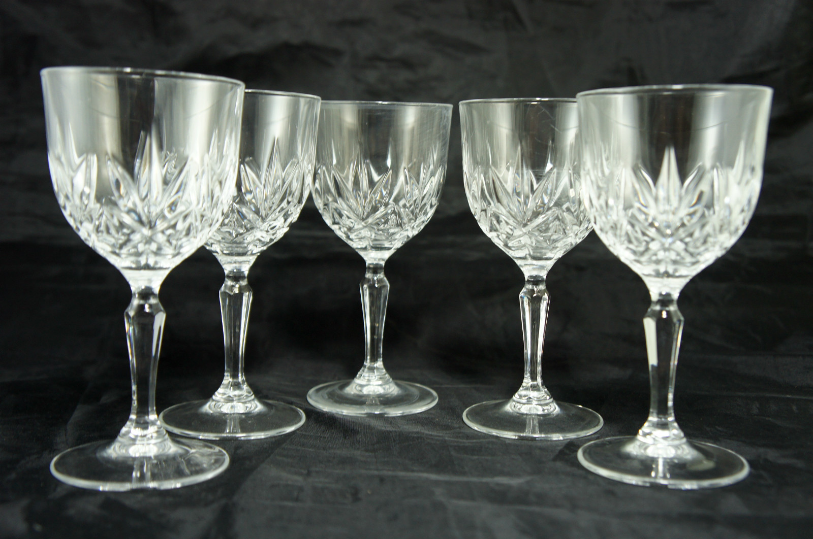 CRYSTAL OR CLASS RED/WHITE WINE OR WATER GOBLET SET OF 5 STEMWARE