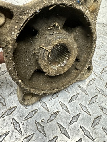 1999 Polaris Sportsman 500 Oem Rear Hub 5131649 - Picture 4 of 4