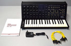 KORG MS-20 Mini Analoger Synthesizer Monophoner (inkl. Netzteil und Patchkabel)