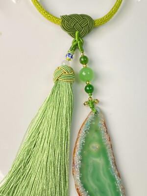  Achat Handcrafted Pendant with Green Agate Charm and Tassel