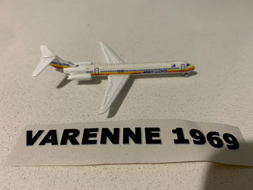 MODELLINO AEREO FLOTTA AERO LLOYD 7,5 CM IN METALLO - Immagine 2 di 3