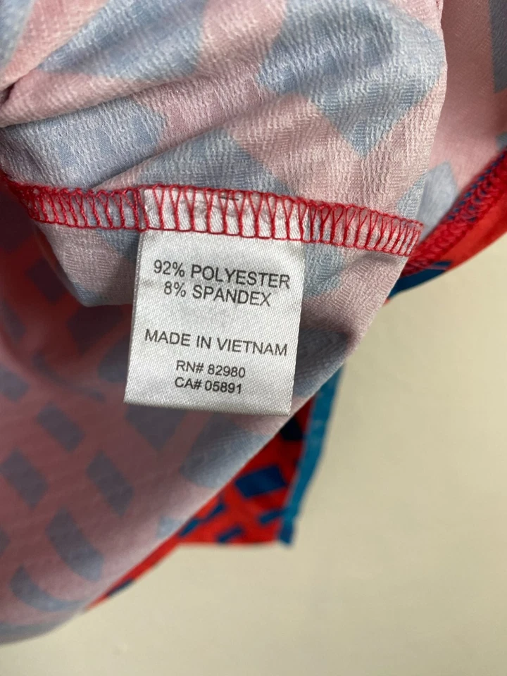 Top de golf Bette & Court para mujer rojo azul geométrico manga larga talla mediana tenis Foto 4 de 4