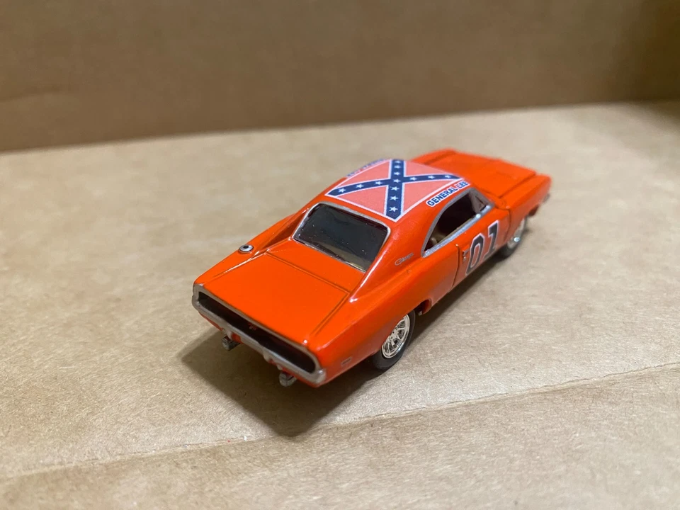General Lee 1:64 Scale Dukes of Hazzard Johnny Ligtning 1969 Dodge Chatger R/T - Image 4 of 4