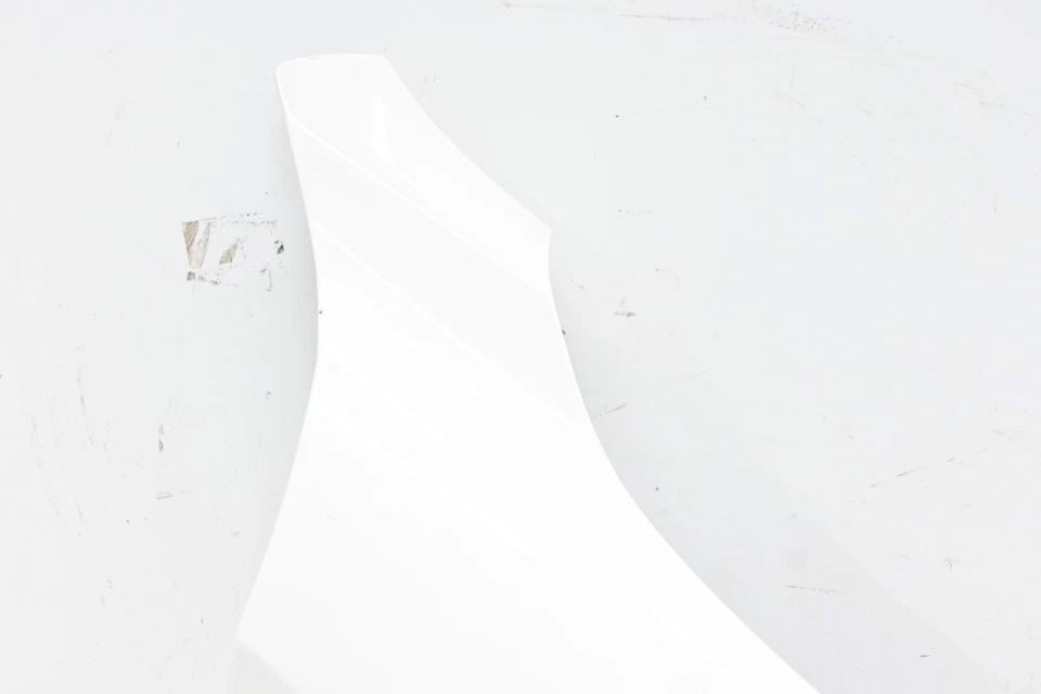 ⭐Cubierta de panel de guardabarros delantero derecho del lado del pasajero para BMW F32 F33 F36 blanca moldeada OEM Foto 2 de 4