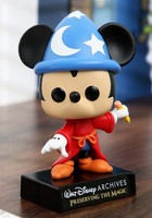 Funko Pop! Disney: Archives-Apprentice Mickey Mouse - Vinyl-Sammelfigur - Gesche