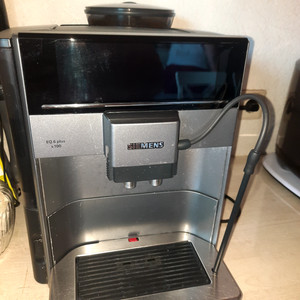 Siemens EQ.6 plus s 100 Kaffeevollautomat - Edelstahl
