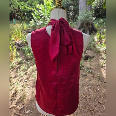 Lulus Womens Elegant Sleeveless Fuscia Red Satin Tie Neck Top Size Small