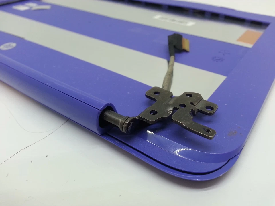 HP Purple 11-Y 11-Y020WM LCD Back Cover Lid Bezel Hinges + Webcam EAY0H01403A 66 - Image 4 of 4