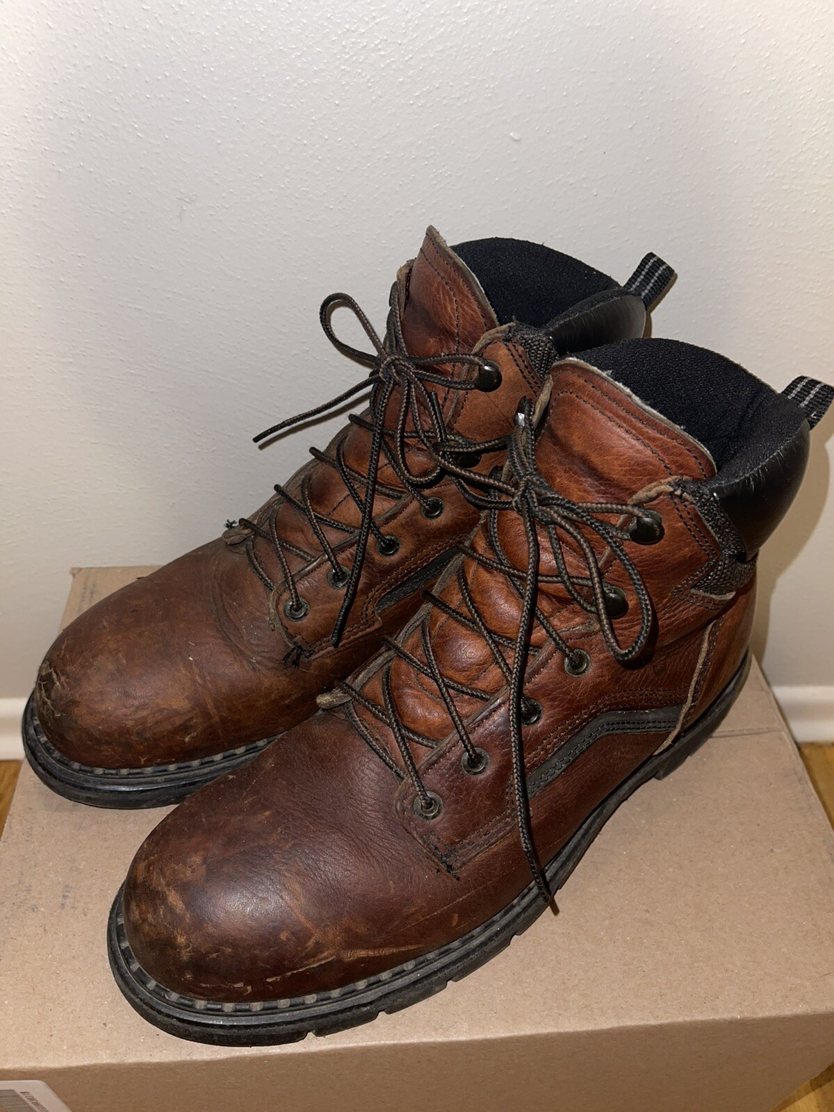 Red Wing Work Boots Size 11 Leather Steel Toe Lace up Gem