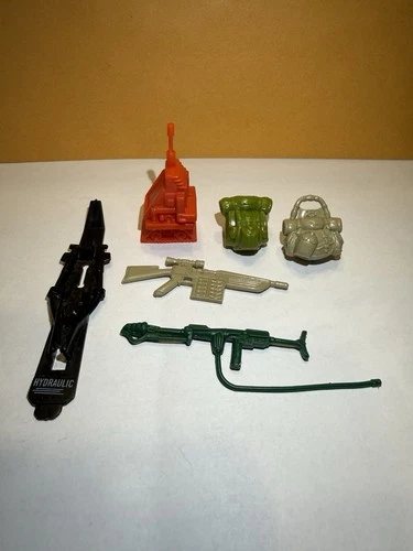 G.I.Joe 1987 Hasbro (v1) Gun, Blowtorch, 2x Backpacks, Robot Mine Detector & Ski