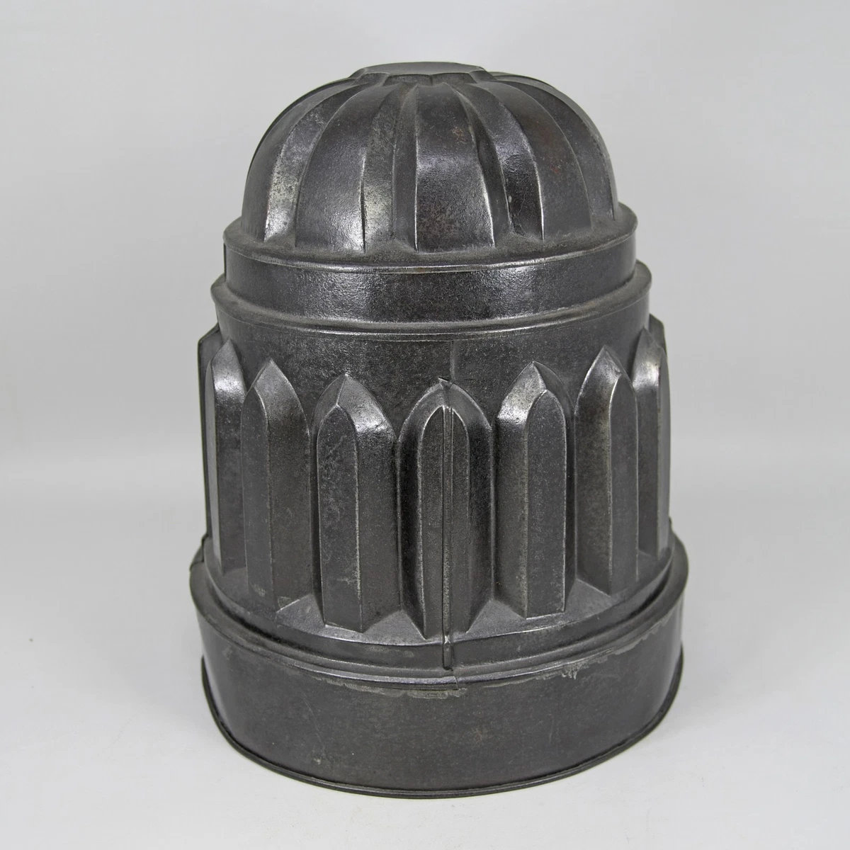 French Vintage Copper Cake Jelly Mould - C'est Jolie C'est Chic French Vintage Copper Cake Jelly Mould - C'est Jolie C'est Chic