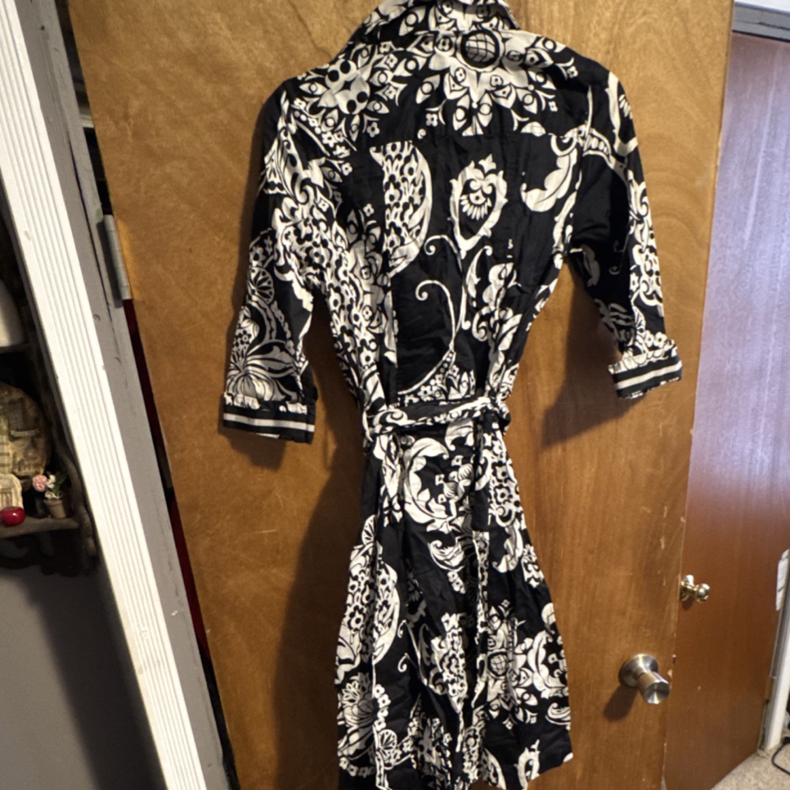 ZARA BASIC Black White Floral Collared Belted Shi… - image 3