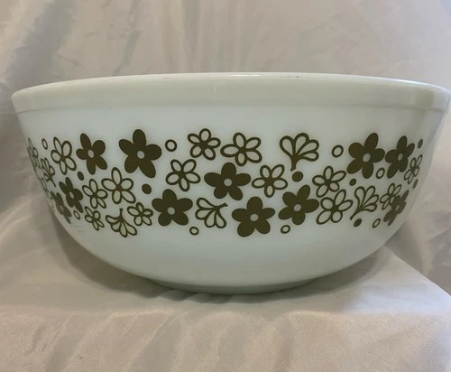 Pyrex Vintage Spring Blossom (Crazy Daisy) Mixing Bowl 4qt Style #404
