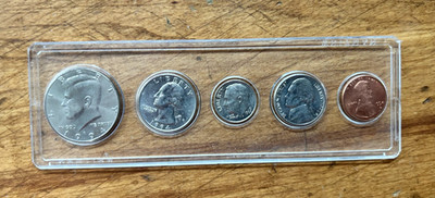 1994 D Birth Year US  Coin Set, Free Shipping, in plastic case