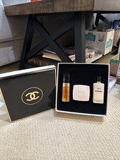 Chanel No 5 Signature Gift Set Eau De Toilette Spray  Bath Soap  Body Lotion