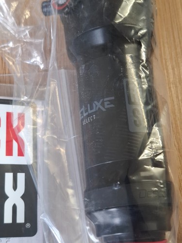 RockShox Deluxe Select 205x65 Trunnion Rear Shock - Picture 3 of 10