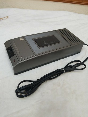 Vintage Gemini RW2200 VHS Video Cassette Rewinder - Tested Working - Picture 3 of 8