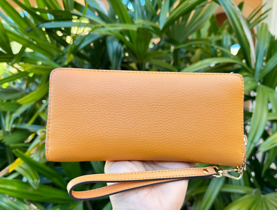 Michael Kors Jet Set Travel Large Continental Pebbled Leather