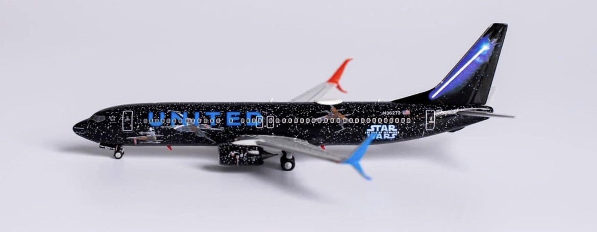 航空機・ヘリコプター JC Wings 1:400 B737-800 N36272 STAR WARS JC Wings 1:400 B737-800 N36272 STAR WARS 航空機・ヘリコプター