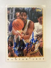 1994-95 Topps Jay Humphries Autographed Card #179 Utah Jazz A-387