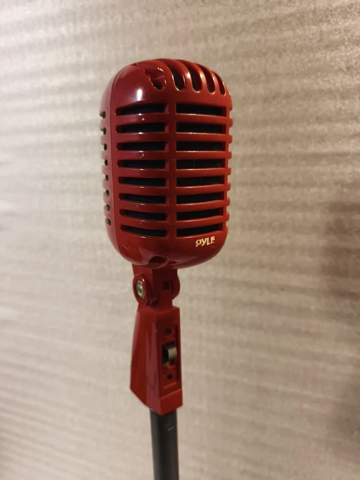 Pyle Dynamic Transducer 50dB XLR 3 Pin Studio Recording (RED) With Stand - Image 2 of 4