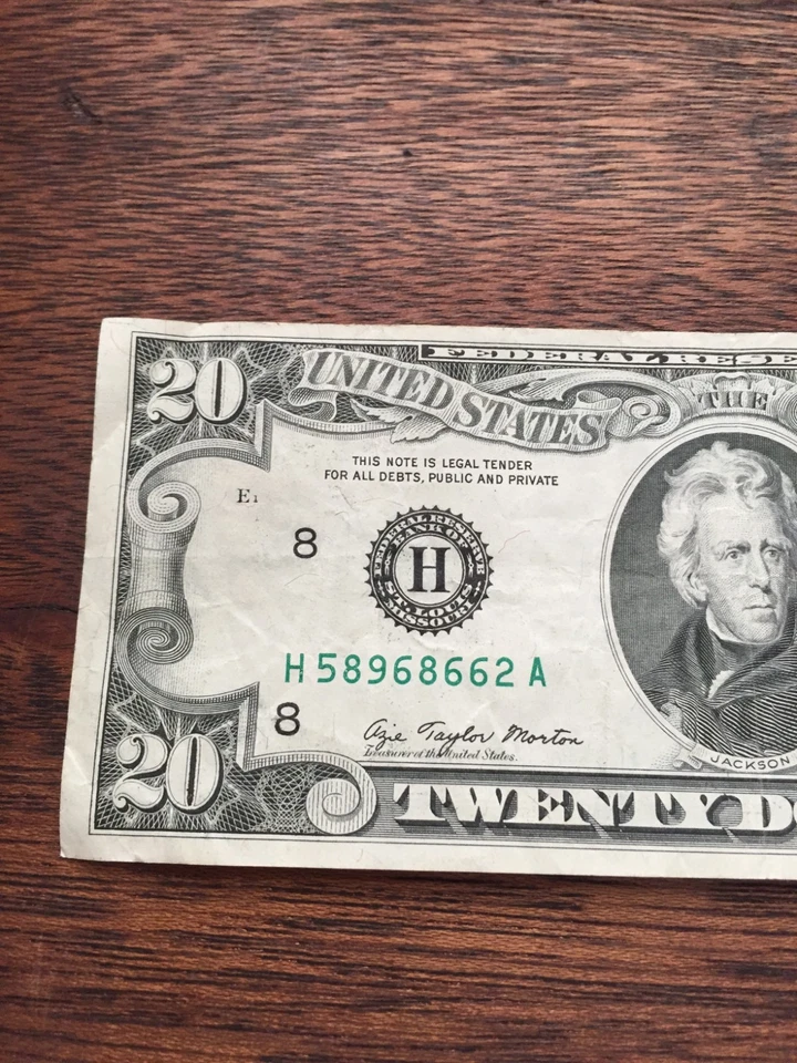 1977 20 DOLLAR BILL-SMALL FACE FEDERAL RESERVE NOTE-ST. LOUIS DISTRICT H #1 - Image 2 of 4