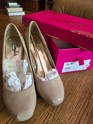 Candies Women s Blush Slip-On Round Toe Pump Heels Synthetic Logo Size 9