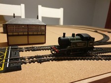 Hornby R3212 0-4-0 Class 0-4-0T Freelance locomotive in "Transatlantic...