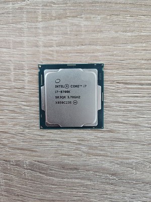 Intel Core I7 8700K  Prozessor (6 Kerne | 12 Threasds | 3.70 GHz)