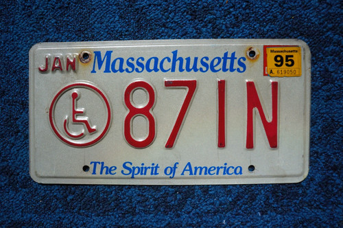 1995 Massachusetts Handicapped Disabled Wheelchair License Plate