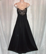 Lg.1960's-70's,Long,vintage nightgown,jet black,floral lace,boho,negligee