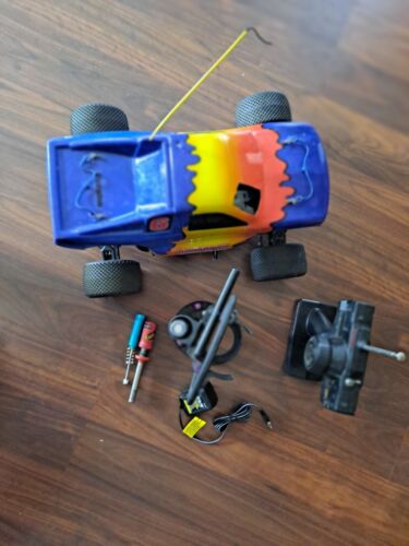 RARE RC STADIUM TRUCK Duratrax Overdrive ST 1:10 Nitro Power Off Road 4WD - Picture 2 of 10
