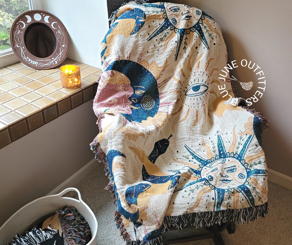 SUN MOON STARS | CELESTIAL WOVEN BLANKET - Image 2 of 4
