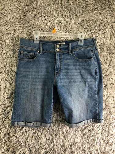 Levi's 515 Bermuda Womens Size 14 Mid Rise Medium Wash Blue Denim Jean Shorts