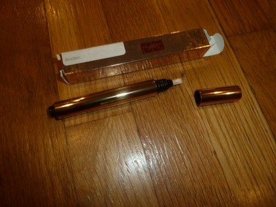 Yves Saint Laurent Touche Eclat Radiant Touch #1 Rose ILLUMINATOR CORRECTOR NIB