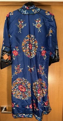 Vintage Post 1940 Royal Blue Silk Hand Embroidered Chinese Robe Sz 42 Excellent