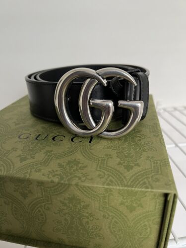 Gucci GG Leather Belt Black Belt Silver GG Buckle 