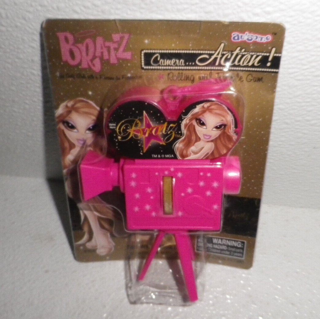 Bratz Movie Camera with Gum Vtg 2007 but NEW in Package Rare Pink Dispenser