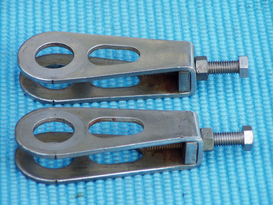 Ajustadores de cadena K Honda CB750 CB550 CB500 K VF750 VF700 F Foto 2 de 4