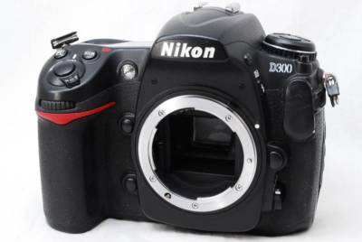 Nikon D300 12.3 MP DSLR Digital SLR Camera Body from Japan [EX+++
