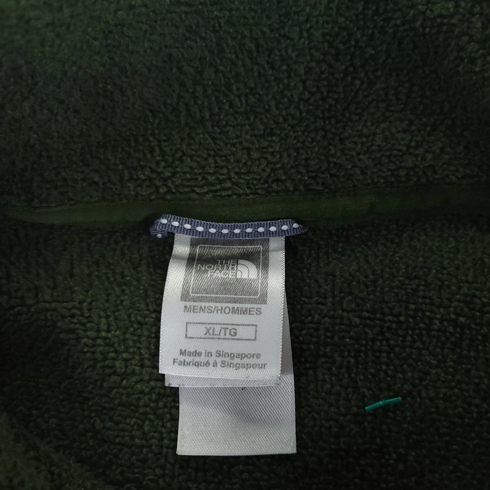 The North Face Fleece Pullover Men XL Green Forest Green Quarter Zip Sweater - product detail image 6